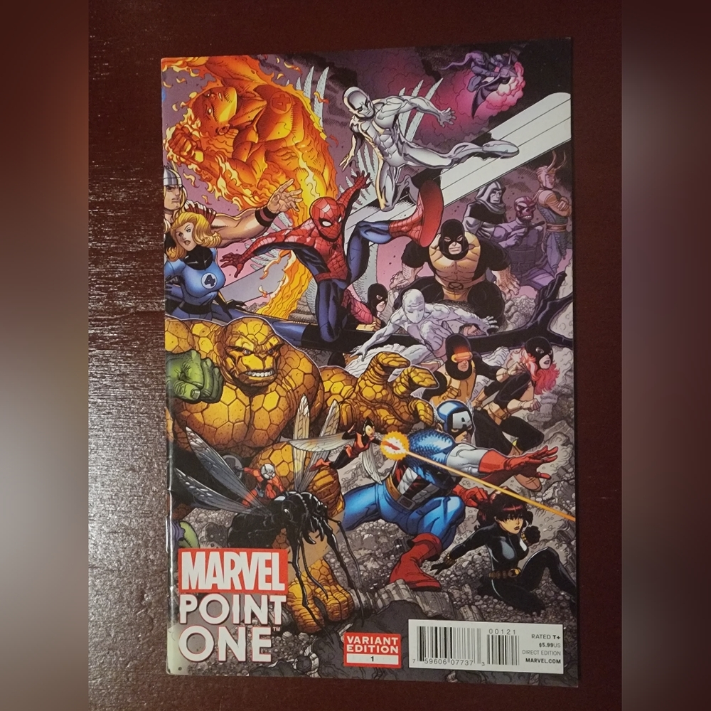 28 Marvel, DC, ComicFest, Radical Comics Comicbook Bundle
